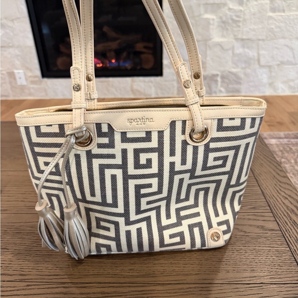 Spartina 449 Geometric Gray and Cream Tote